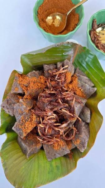 Tubani (Steamed Bean Cake)