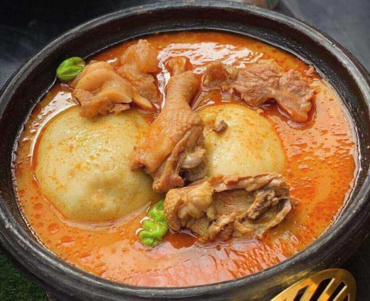 Fufu with peanut soup/light